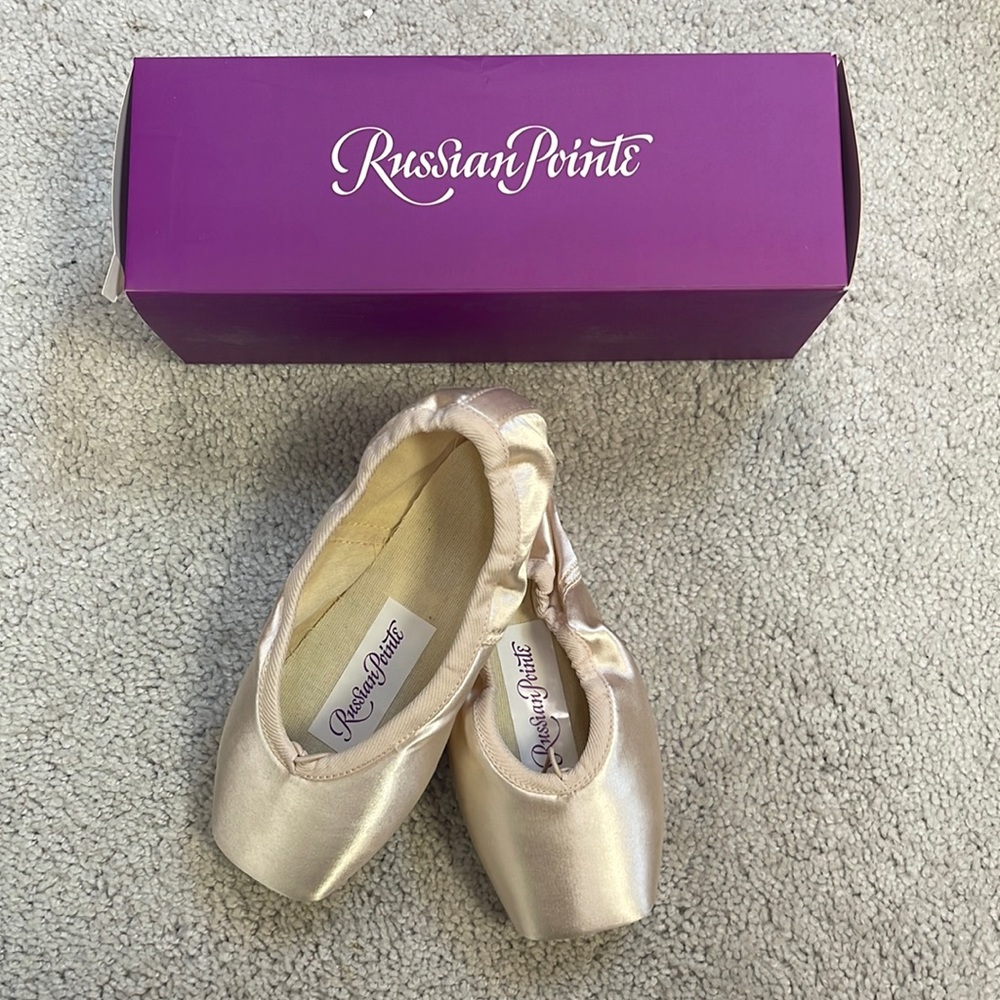 Russian Pointe Rubin U-Cut Pointe Shoe